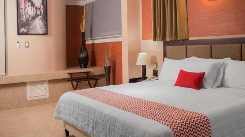 Ramada Tikal Isla De Flores Hotel Eksteriør billede